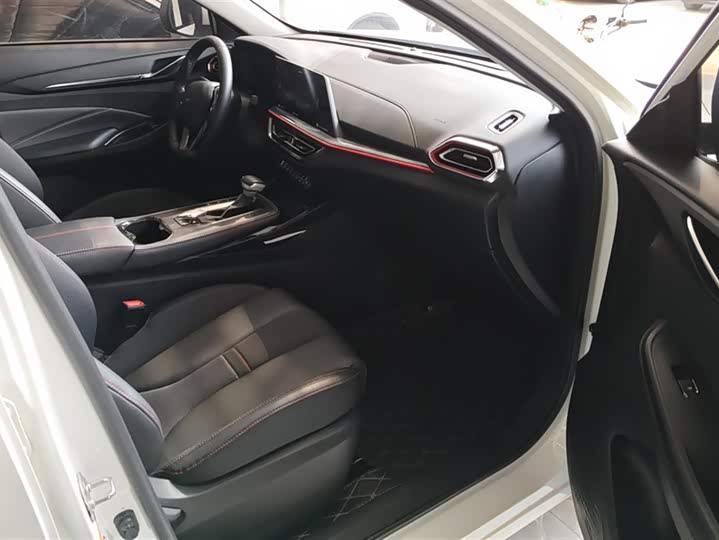 Фото 8 - Changan Oshan X5