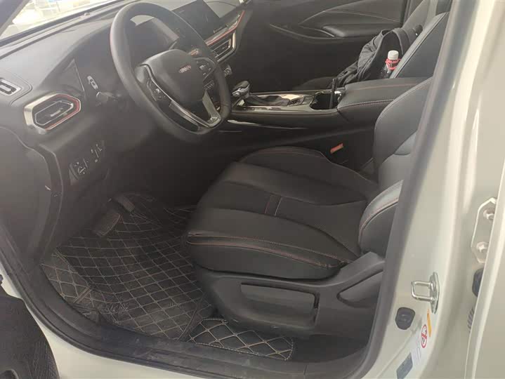 Фото 9 - Changan Oshan X5