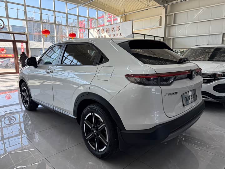 Photo 7 - Honda Vezel