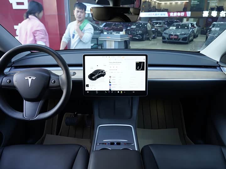 Фото 7 - Tesla Model Y
