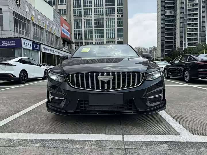 Фото 2 - Geely Preface