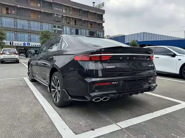 Фото 6 - Geely Preface