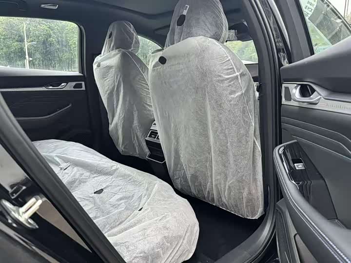 Фото 9 - Geely Preface