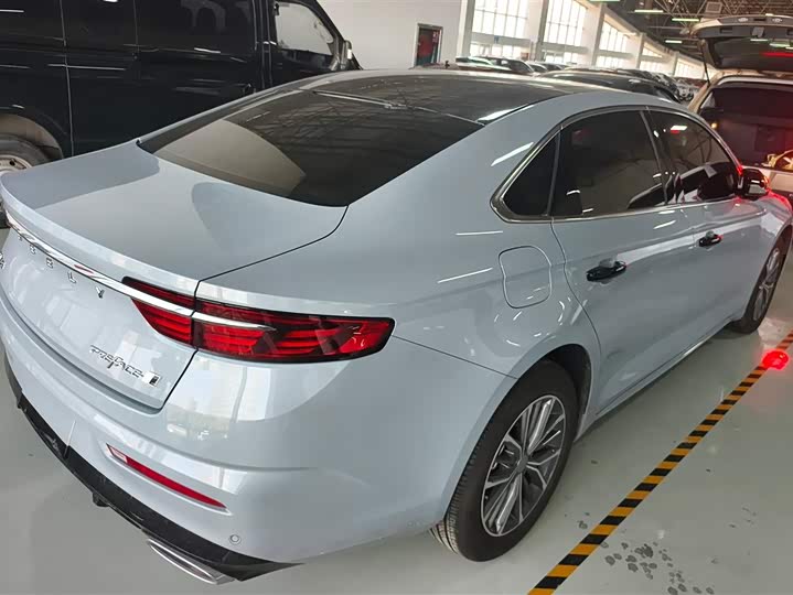 Photo 3 - Geely Preface