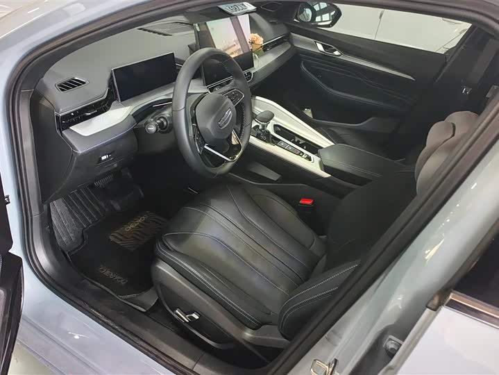 Photo 9 - Geely Preface