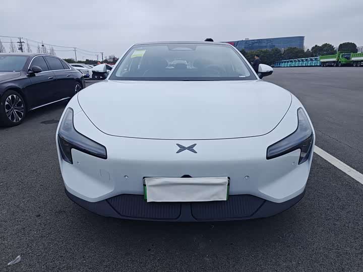 Фото 1 - XPeng Mona M03