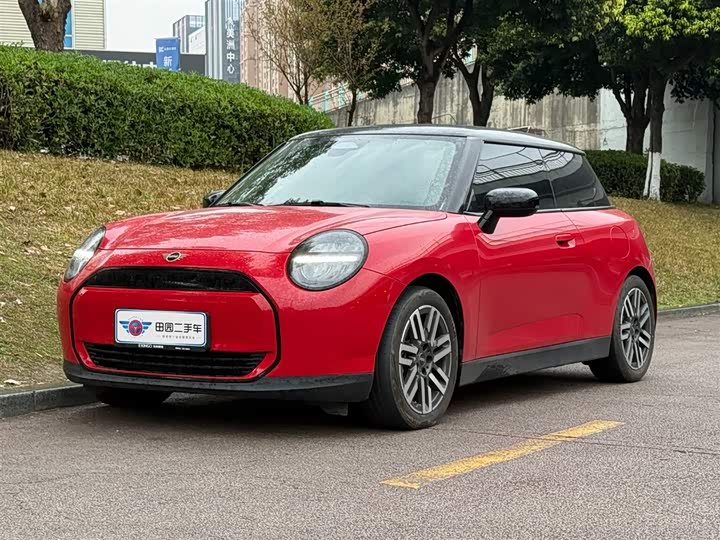 Фото 1 - Mini Cooper