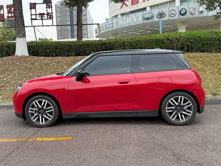 Фото 3 - Mini Cooper