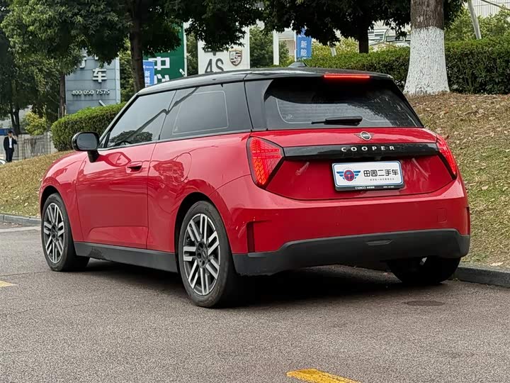 Фото 4 - Mini Cooper