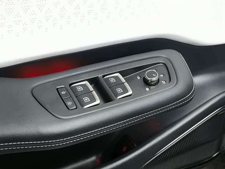 Фото 9 - HiPhi X