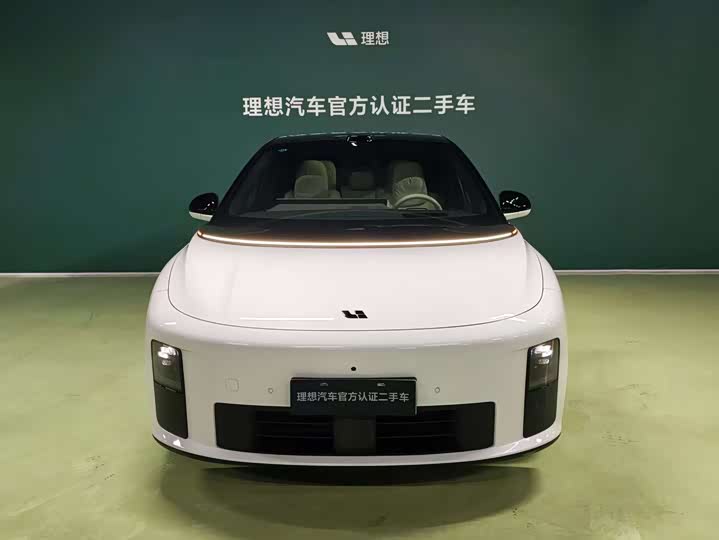 Фото 2 - LiXiang i6