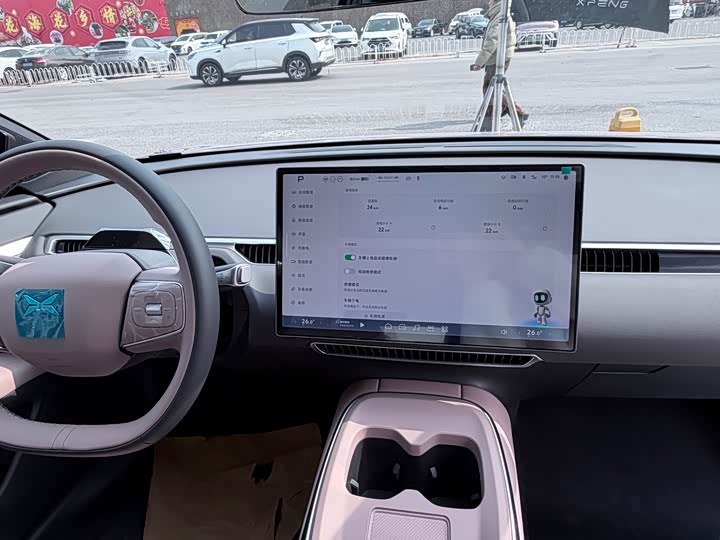 Фото 8 - XPeng Mona M03