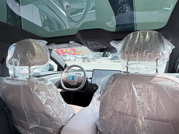 Фото 9 - XPeng Mona M03