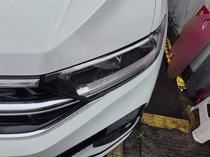 Фото 5 - Volkswagen T-Roc