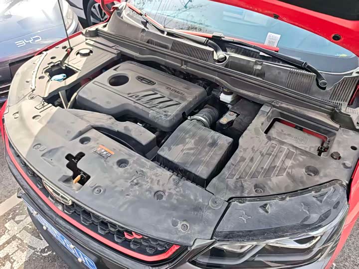 Фото 7 - Geely Coolray