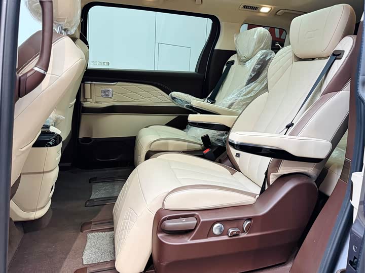 Фото 9 - Bestune M9