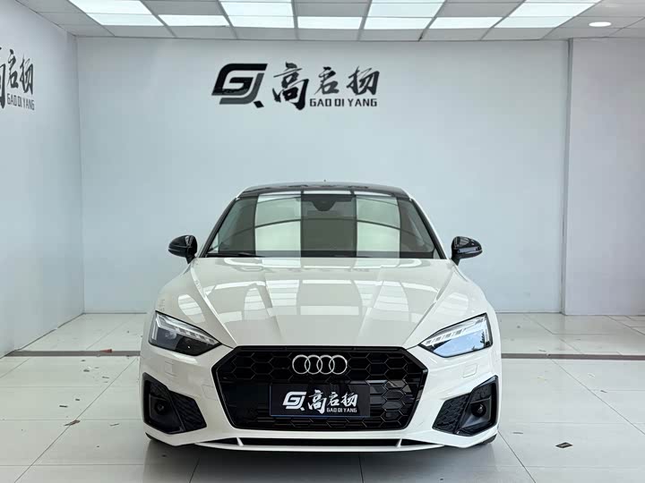 Фото 2 - Audi A5