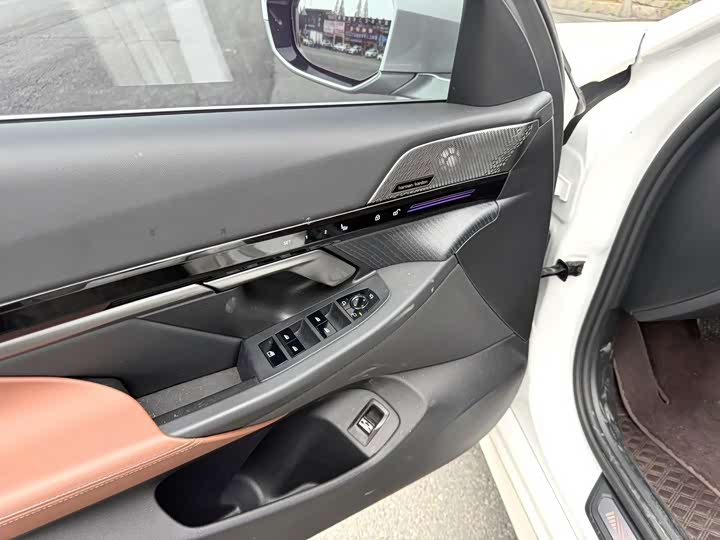 Фото 5 - BMW 5 Series