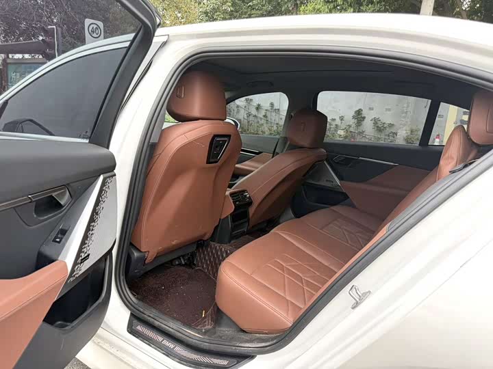 Фото 7 - BMW 5 Series