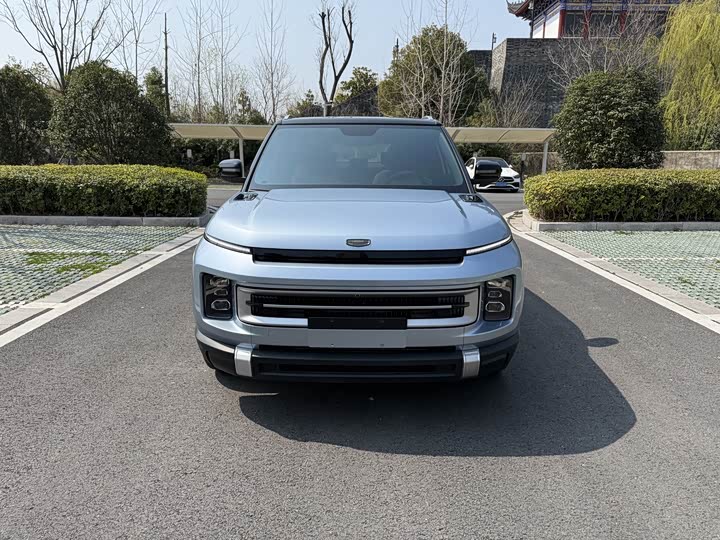 Фото 2 - Geely Icon