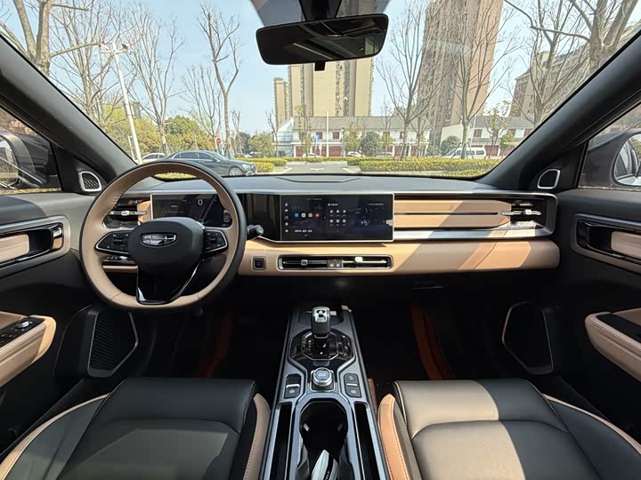 Фото 5 - Geely Icon