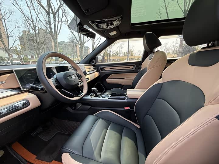 Фото 6 - Geely Icon