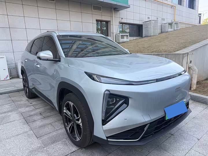 Фото 3 - Geely Galaxy L7