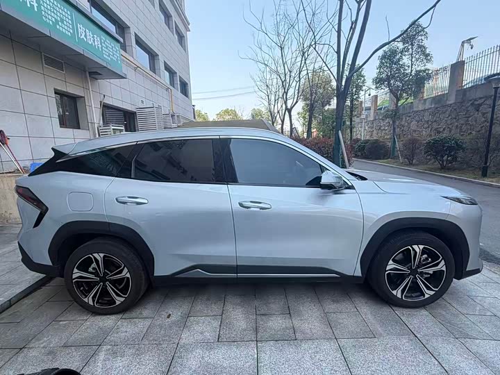 Фото 4 - Geely Galaxy L7