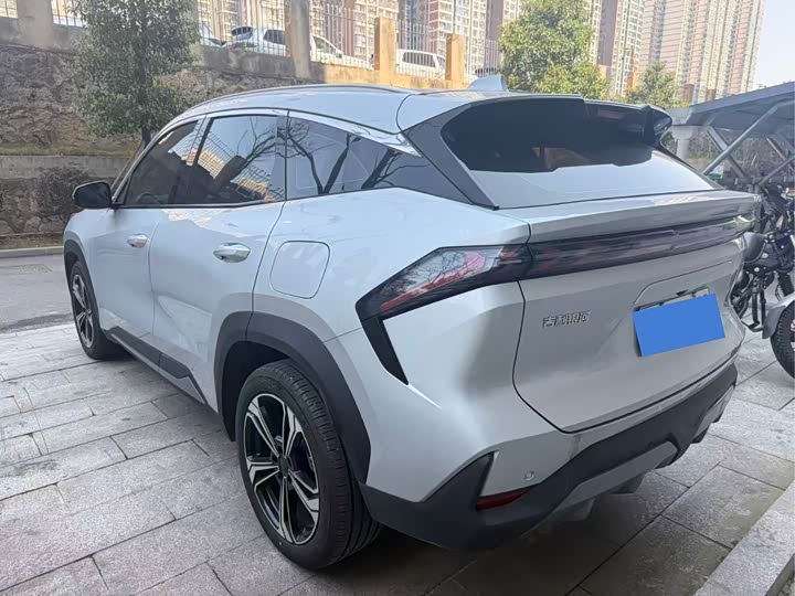 Фото 7 - Geely Galaxy L7