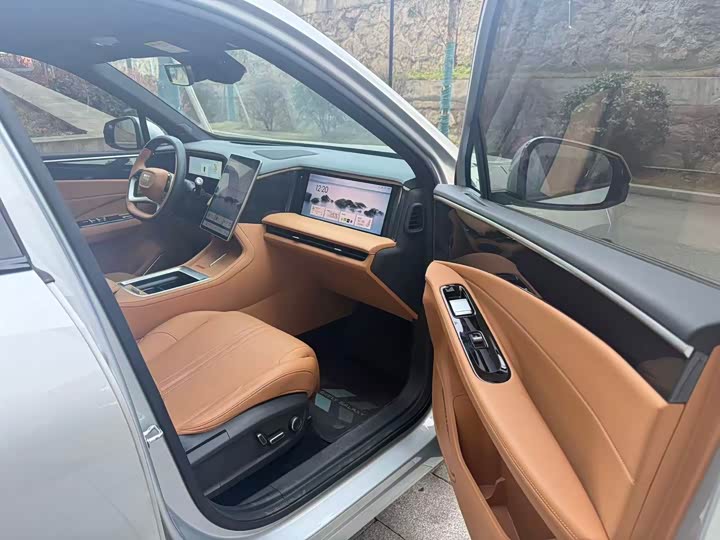 Фото 9 - Geely Galaxy L7