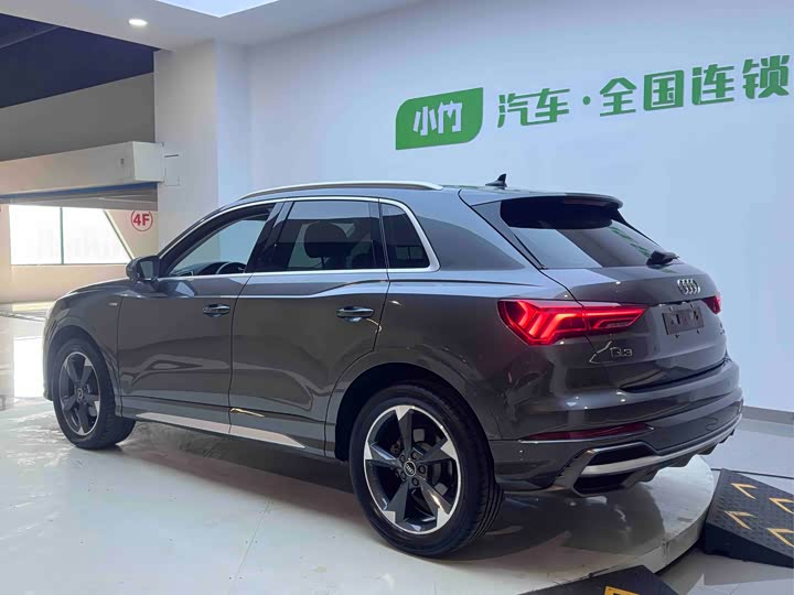 Фото 4 - Audi Q3