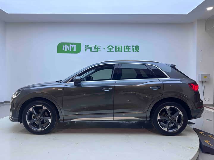 Фото 7 - Audi Q3