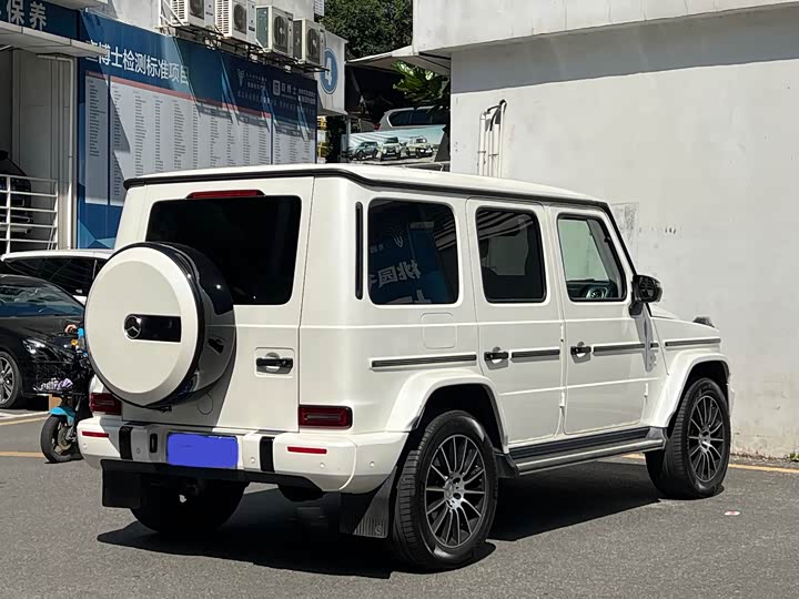 Фото 8 - Mercedes-Benz G-Class