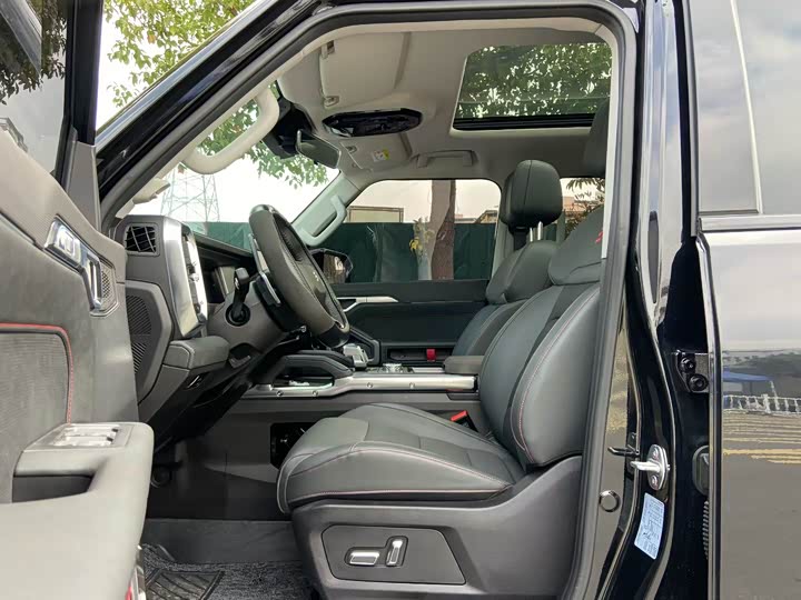 Фото 4 - Jetour T2