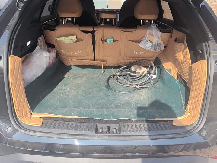 Фото 4 - Geely Galaxy L7