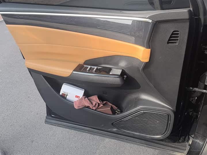 Фото 7 - Geely Galaxy L7