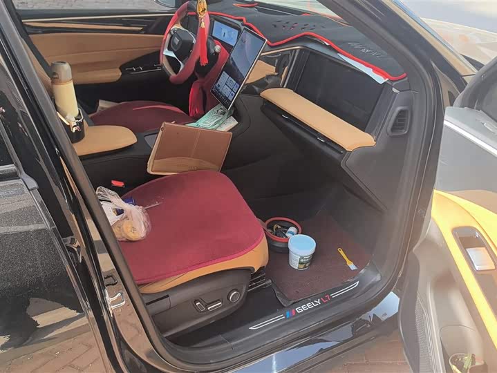 Фото 8 - Geely Galaxy L7