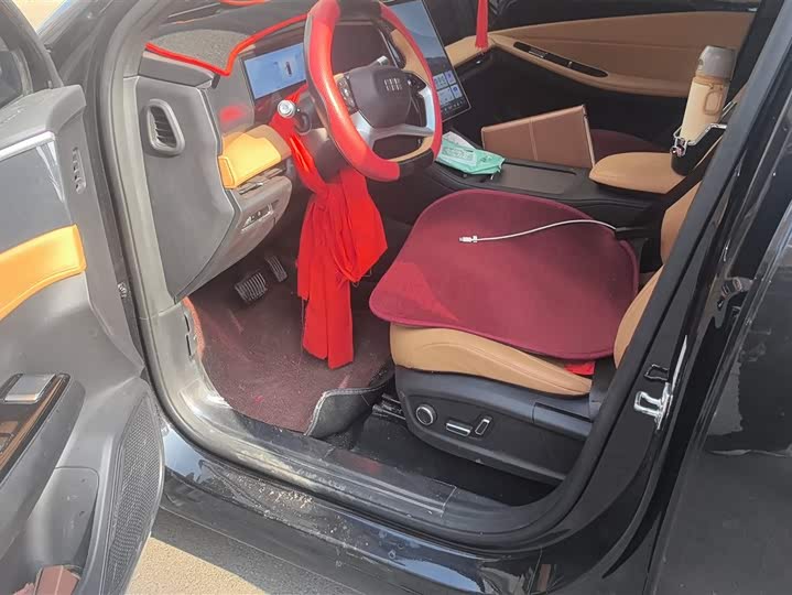 Фото 9 - Geely Galaxy L7