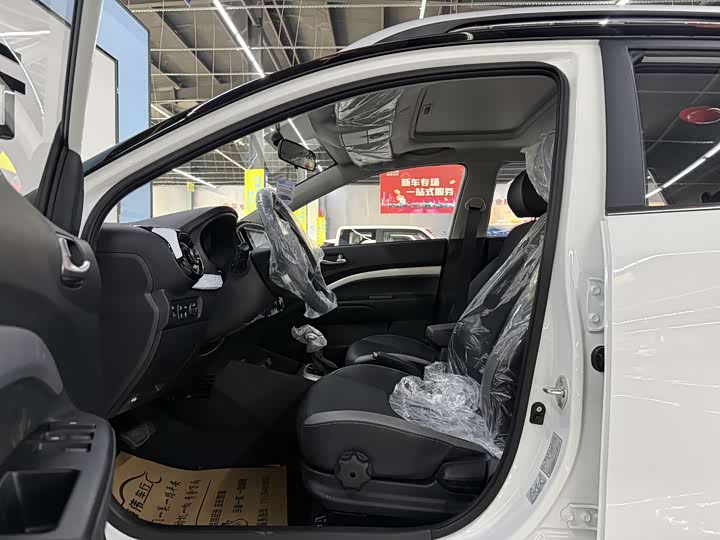 Фото 4 - Kia KX1