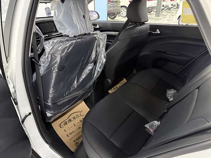 Фото 5 - Kia KX1