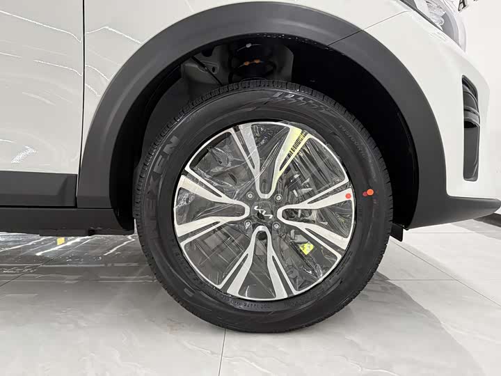 Фото 9 - Kia KX1