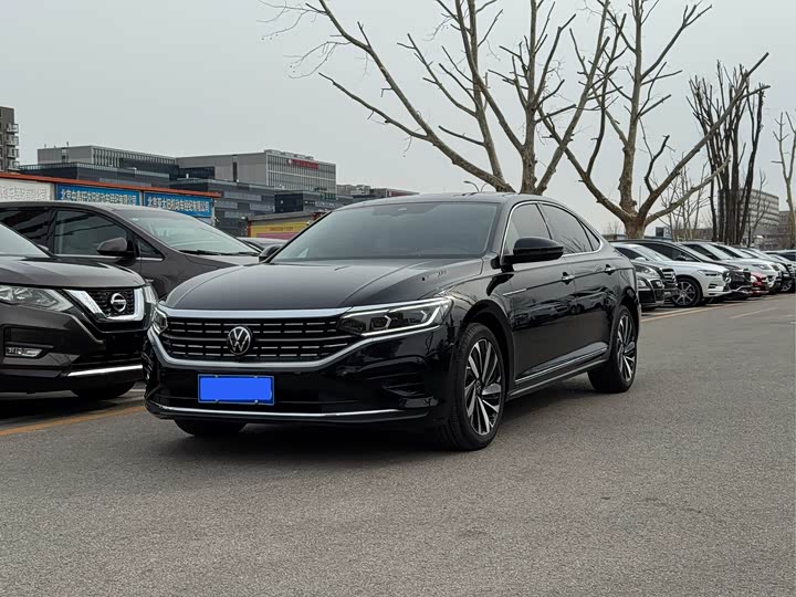 Фото 1 - Volkswagen Passat