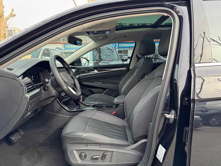 Фото 5 - Volkswagen Passat