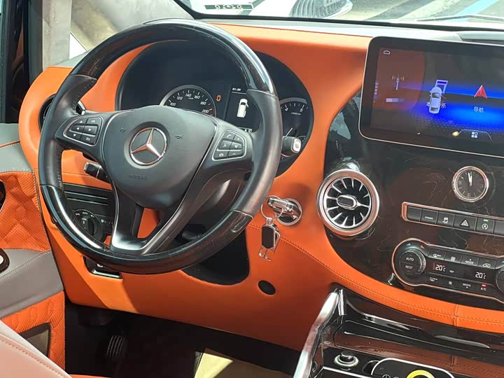 Фото 6 - Mercedes-Benz Vito