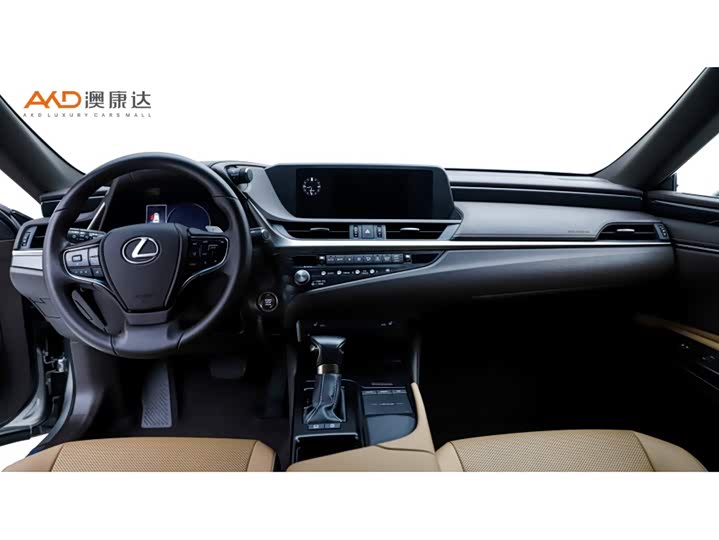 Фото 5 - Lexus ES