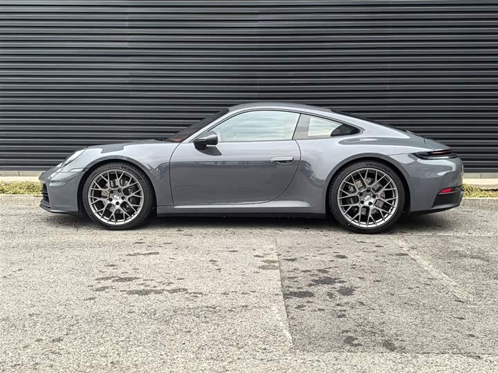 Фото 2 - Porsche 911