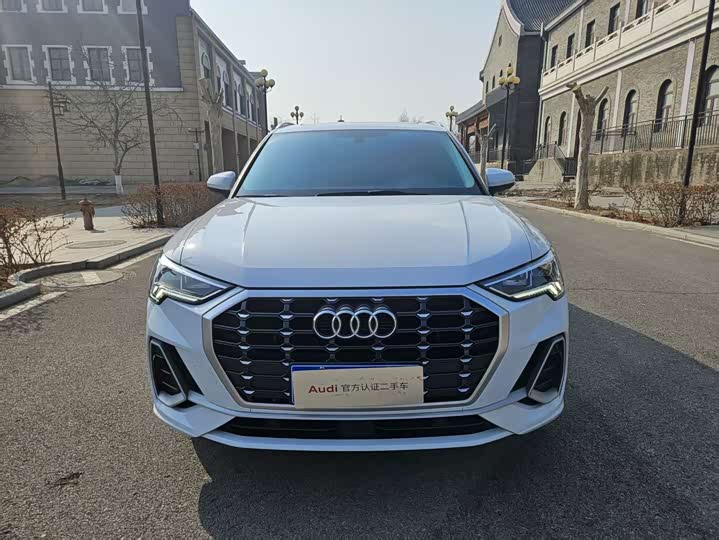 Фото 2 - Audi Q3