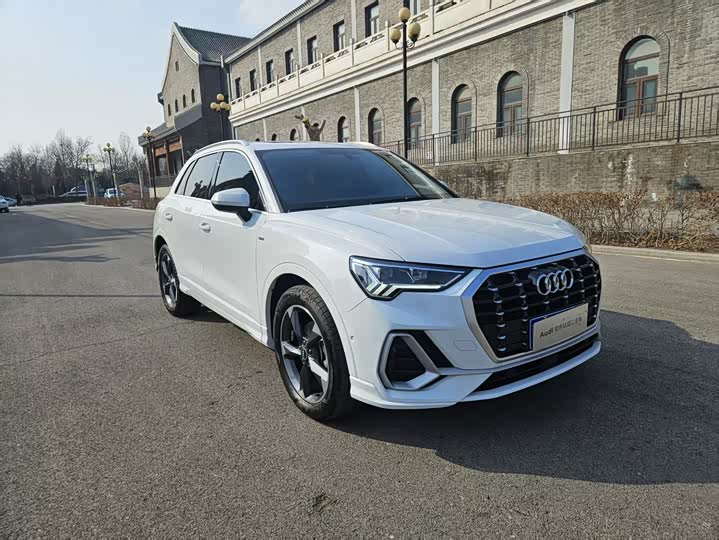 Фото 3 - Audi Q3