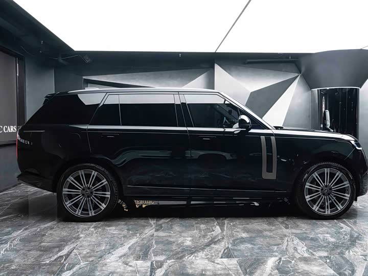 Photo 8 - Land Rover Range Rover