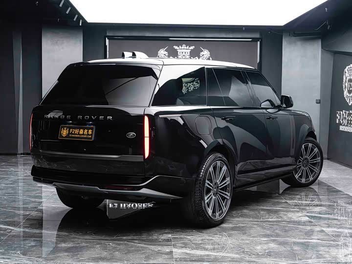 Photo 9 - Land Rover Range Rover